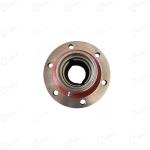 Mahindra DI Tractor Front Wheel Hub, 48548-1988 Bearing Size, 6 Hole With Hub Cap, CNC Finish